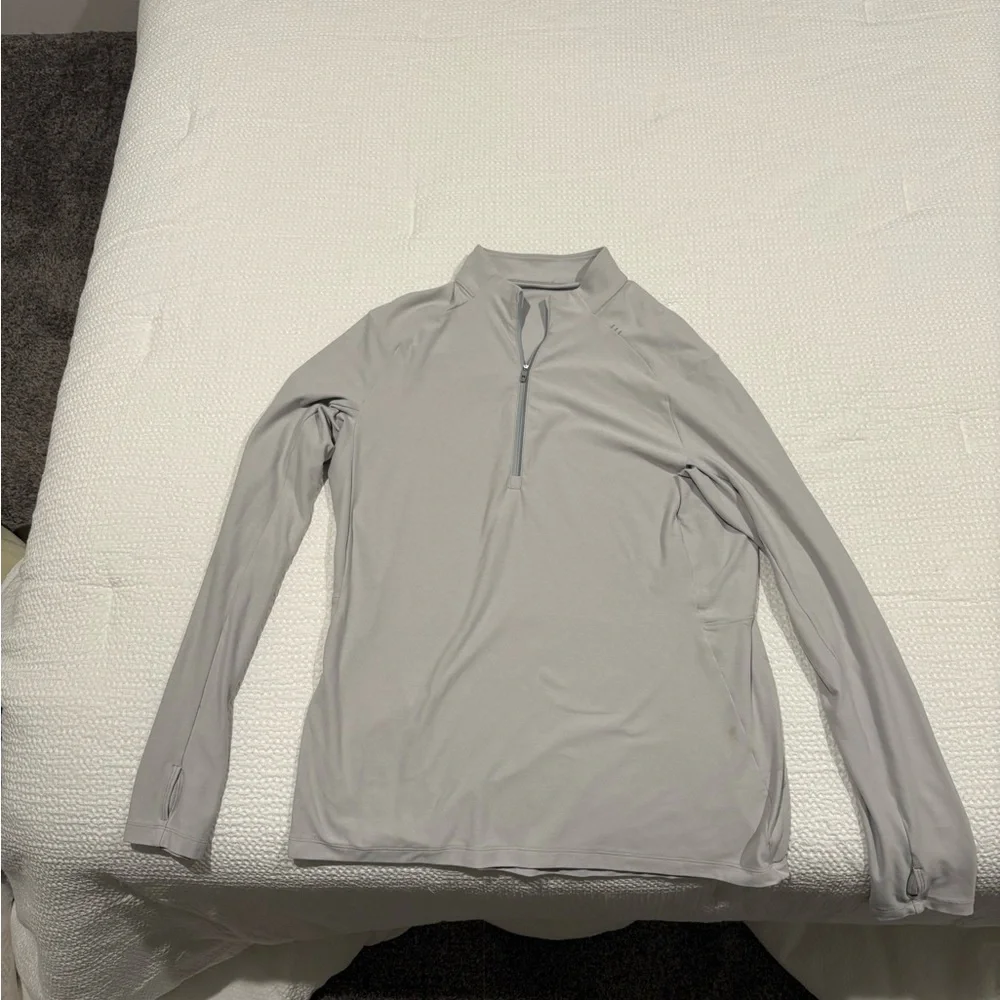 lululemon athletica Men's Gray Long Sleeve Quarter-Zip Shirt - Picture 2 of 2